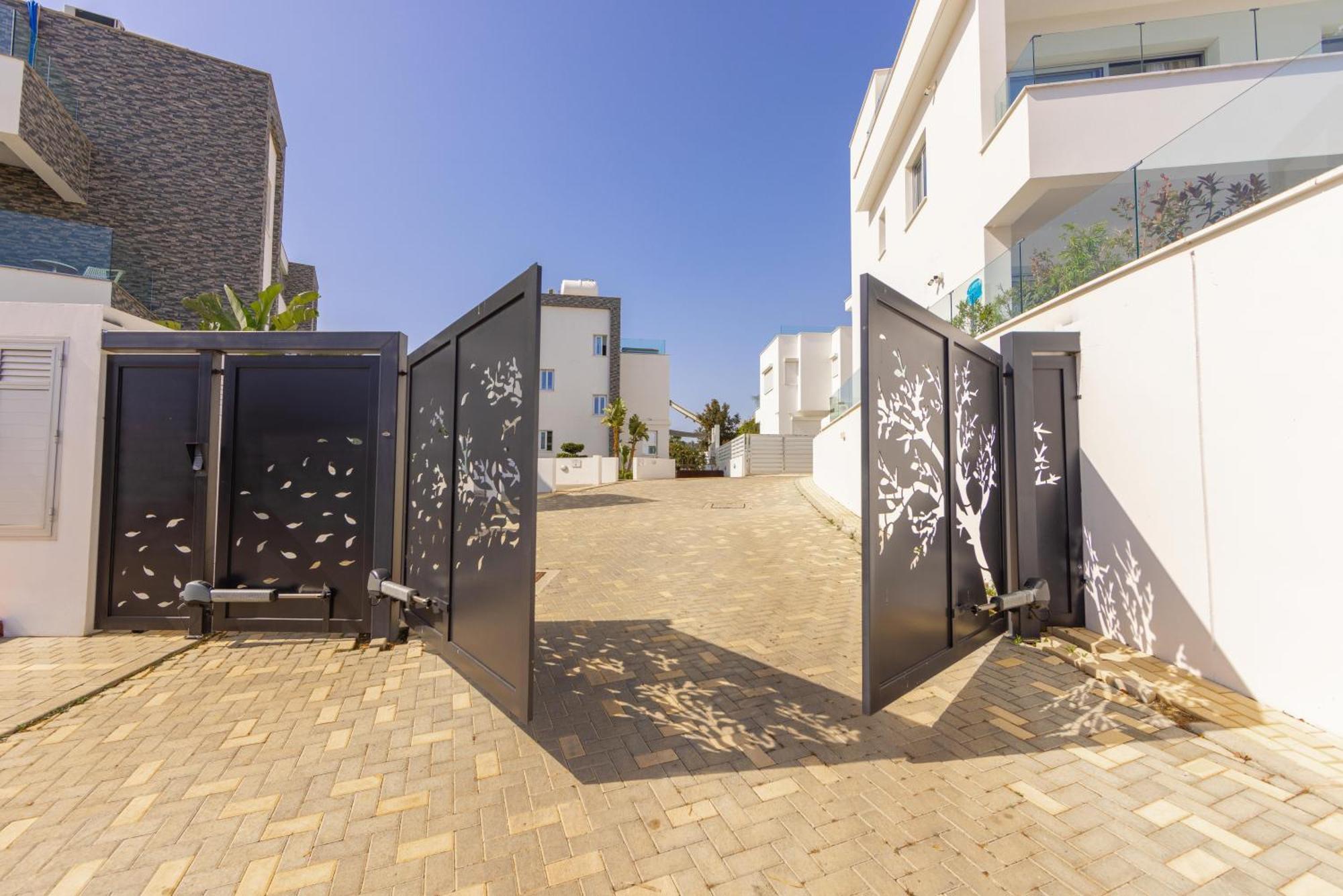 Fig Tree Bay Residences 5 Протарас Экстерьер фото